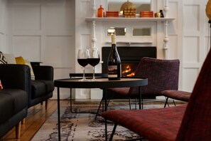Bar (on property) - Rydges Hobart (North Hobart)