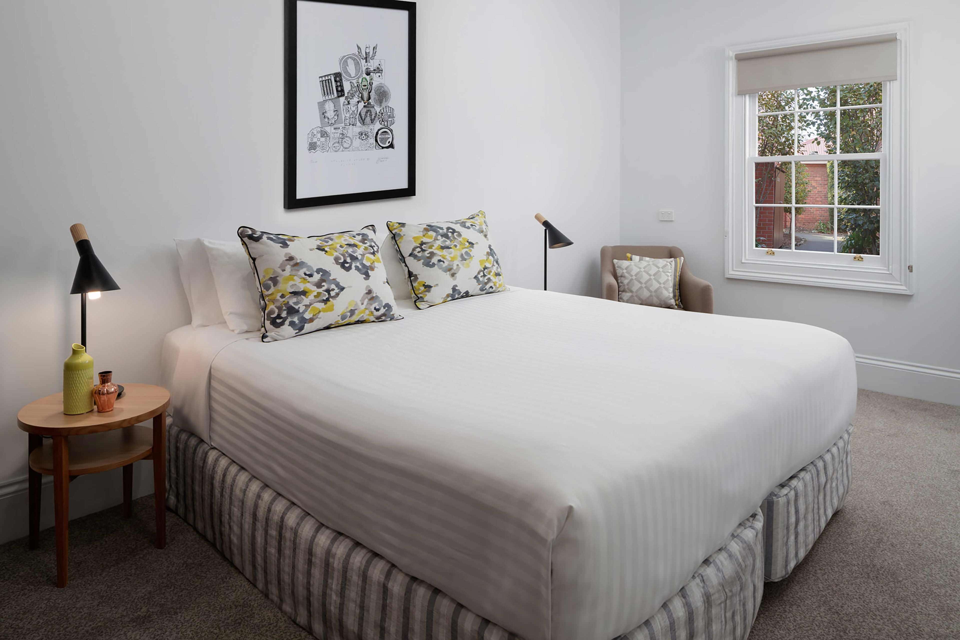 premium bedding, minibar, individually decorated, individually furnished