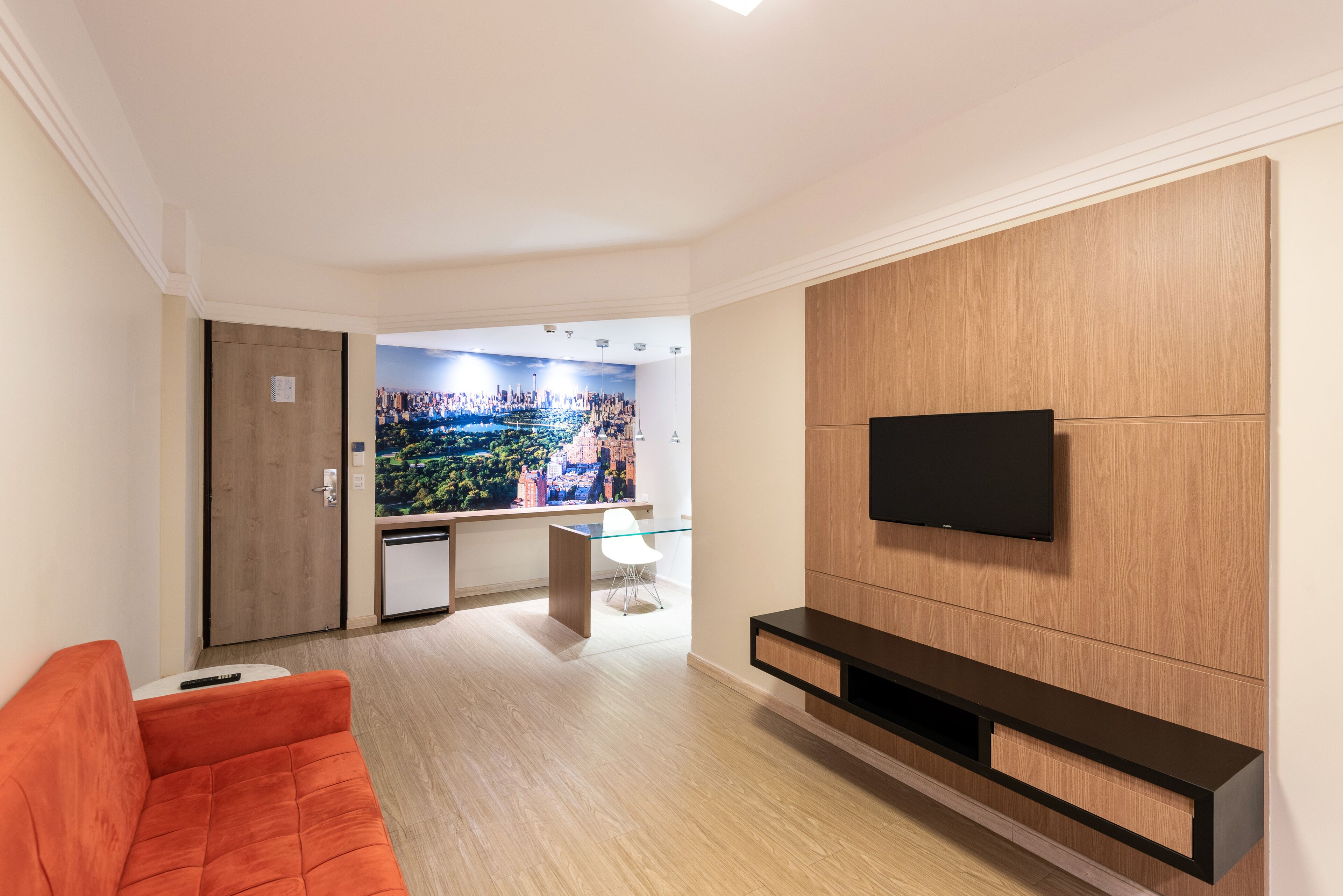 1 bedroom, minibar, in-room safe, blackout curtains