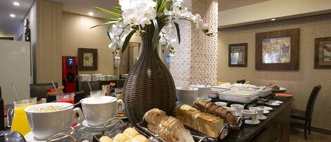 Petit déjeuner buffet compris tous les jours