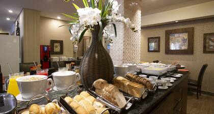 Roochelle Hotel by Nobile