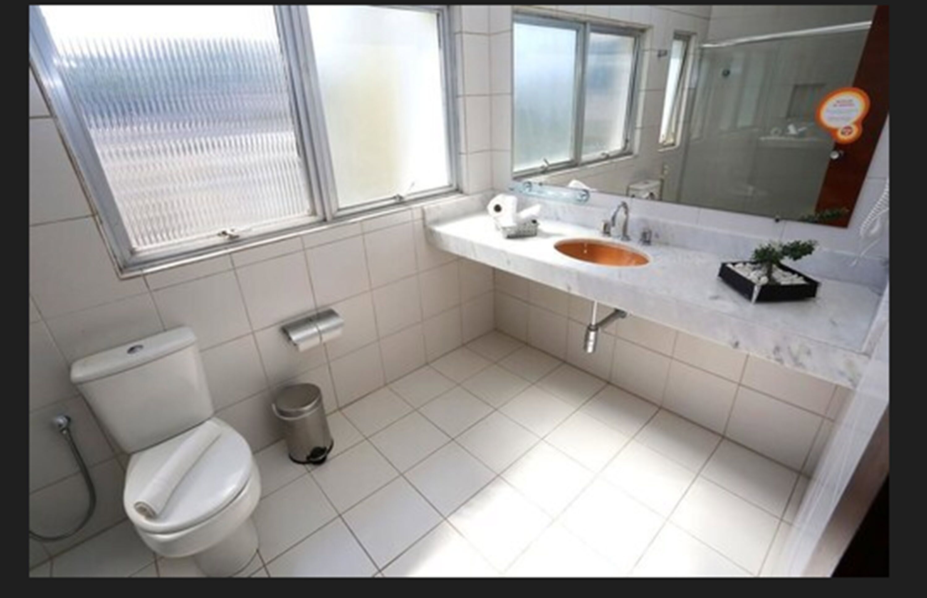 shower, rainfall showerhead, free toiletries, hair dryer