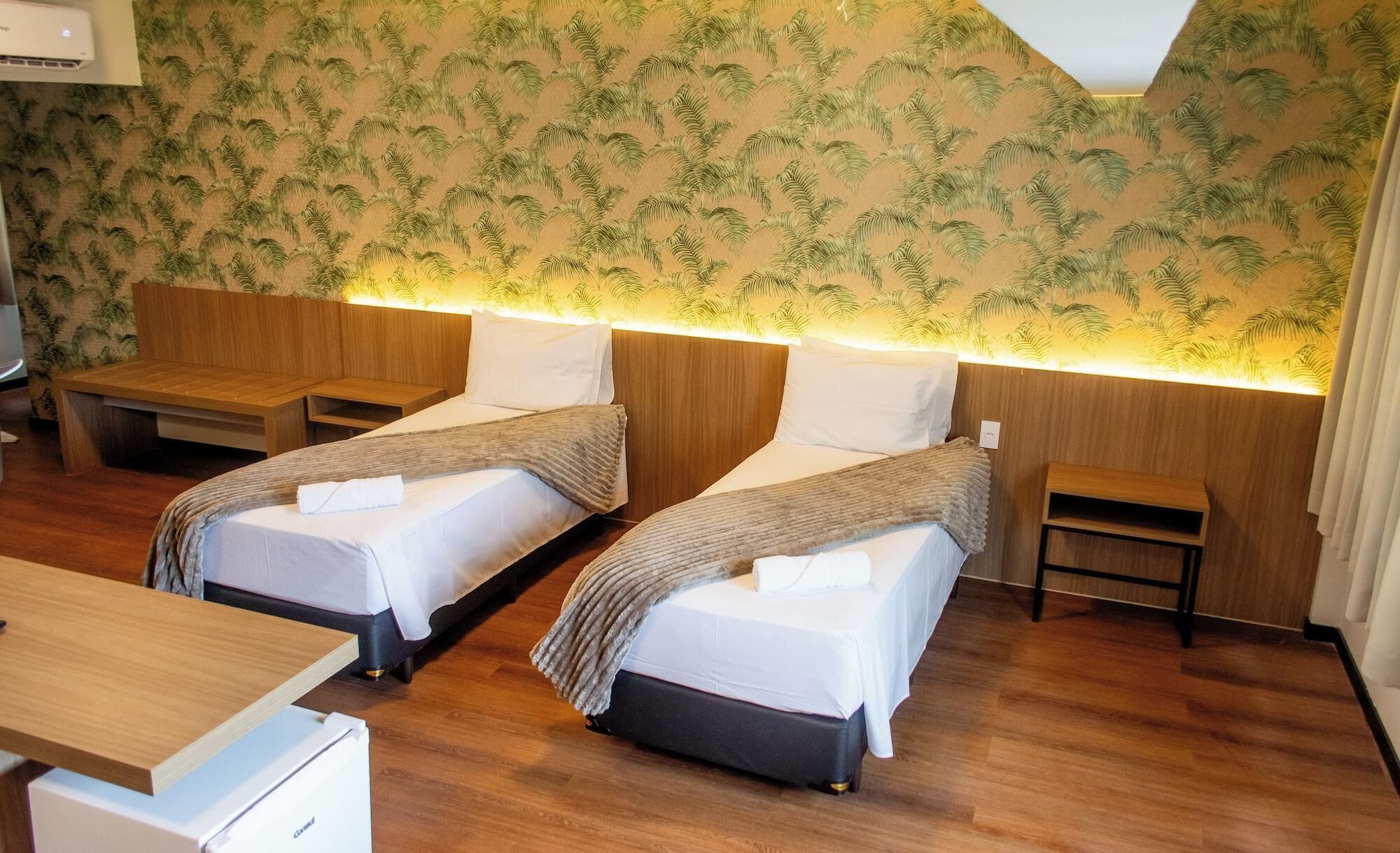 1 bedroom, hypo-allergenic bedding, minibar, in-room safe