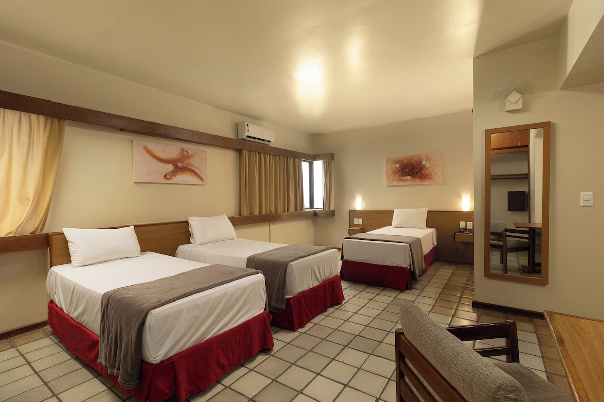 Standard Triple Room | In-room safe, desk, blackout curtains, soundproofing
