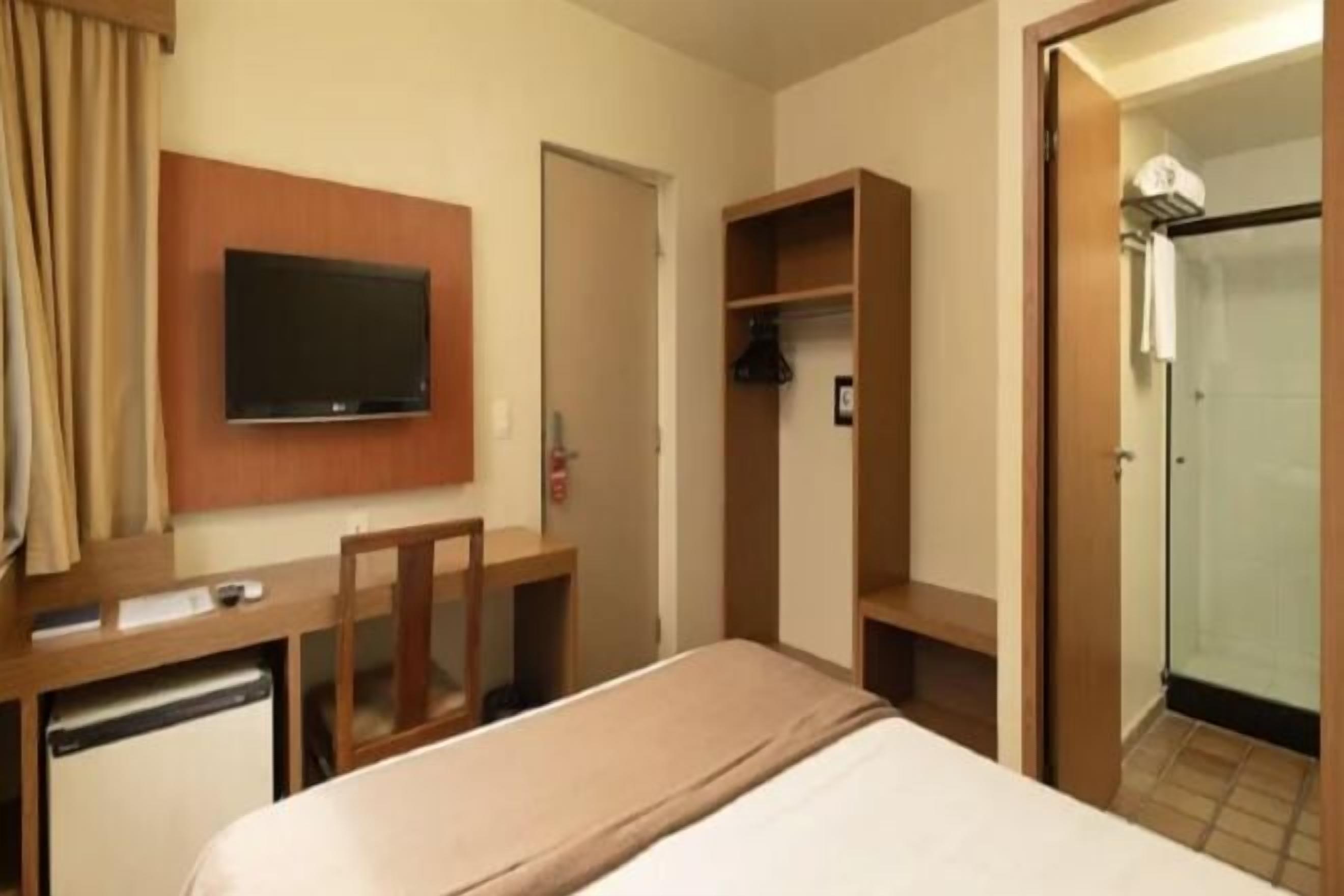 In-room safe, individually decorated, individually furnished, desk