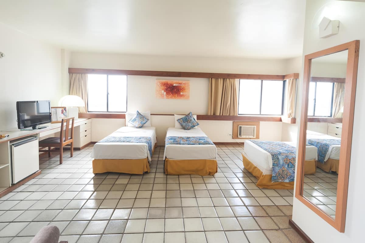 In-room safe, individually decorated, individually furnished, desk