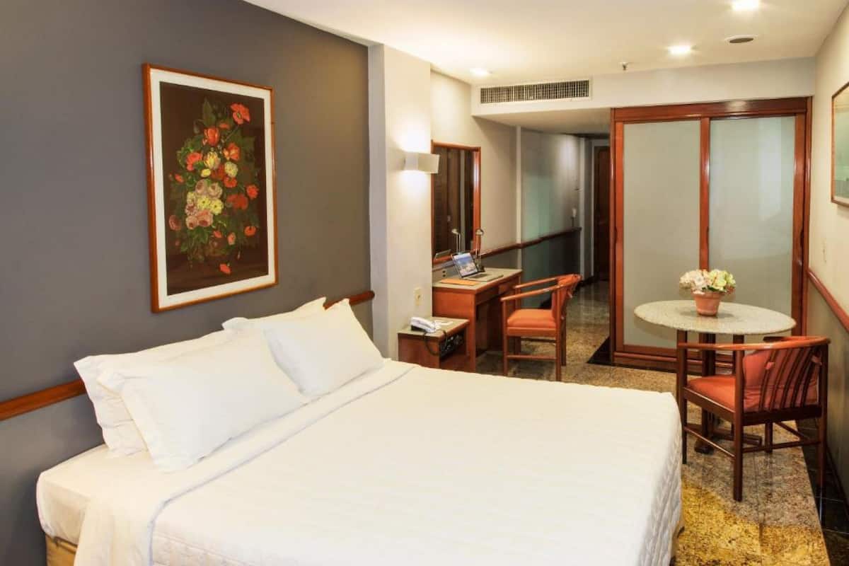 Ropa de cama de alta calidad y minibar