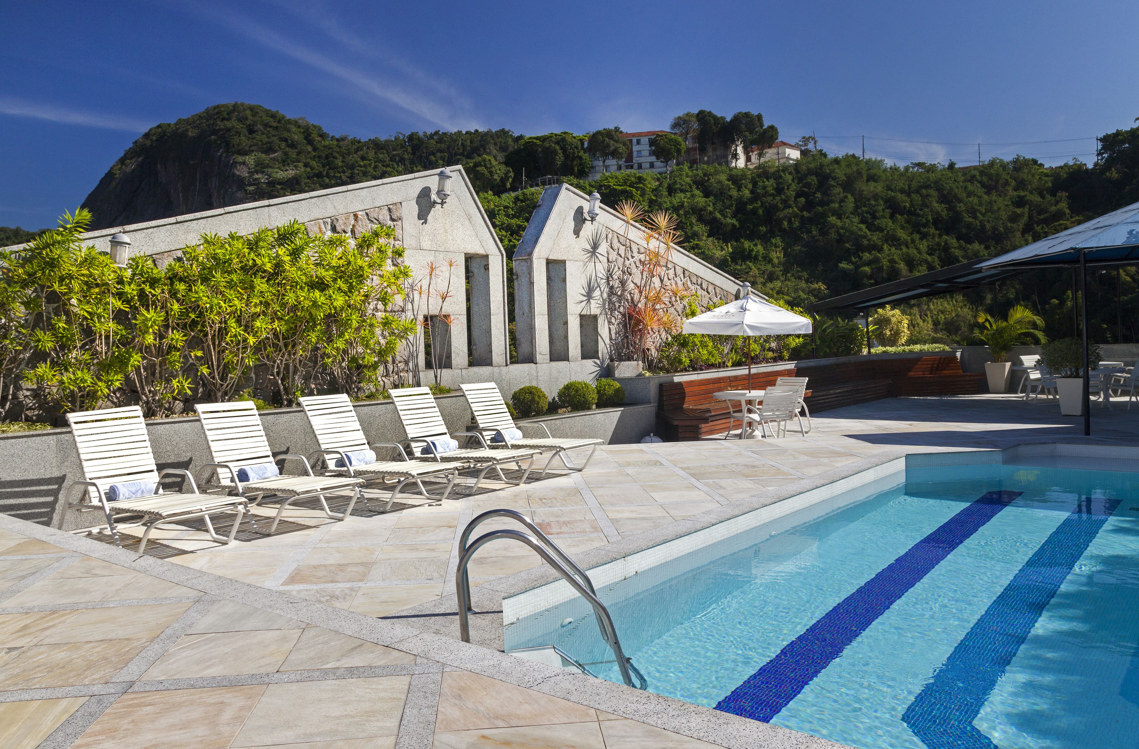 Außenpool, geöffnet von 10:00 Uhr bis 20:30 Uhr, Liegestühle