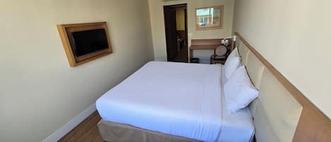 Minibar, caja de seguridad en la habitación y cortinas blackout