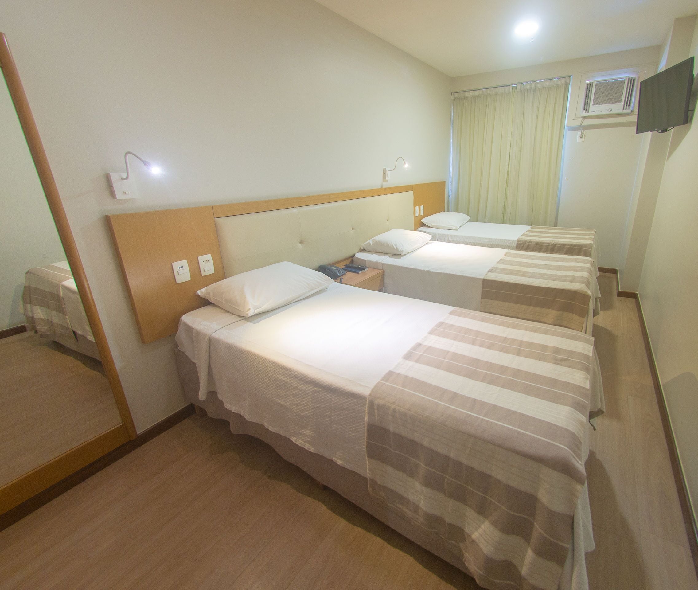 Minibar, in-room safe, laptop workspace, blackout curtains