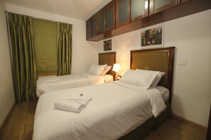 Superior Twin Room, 2 Single Beds | Minibar, in-room safe, free cots/infant beds, rollaway beds