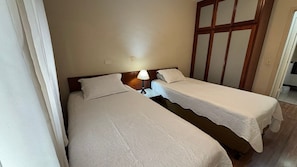 Basic Apartment | Minibar, in-room safe, free cots/infant beds, rollaway beds - London Class Hotels (São Paulo)