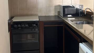 Basic Apartment | Private kitchen