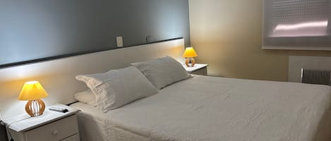 Basic Apartment | Minibar, in-room safe, free cots/infant beds, rollaway beds