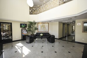 Interior entrance - Bienal Suítes Ibirapuera (São Paulo)