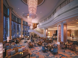 Lobby-Lounge