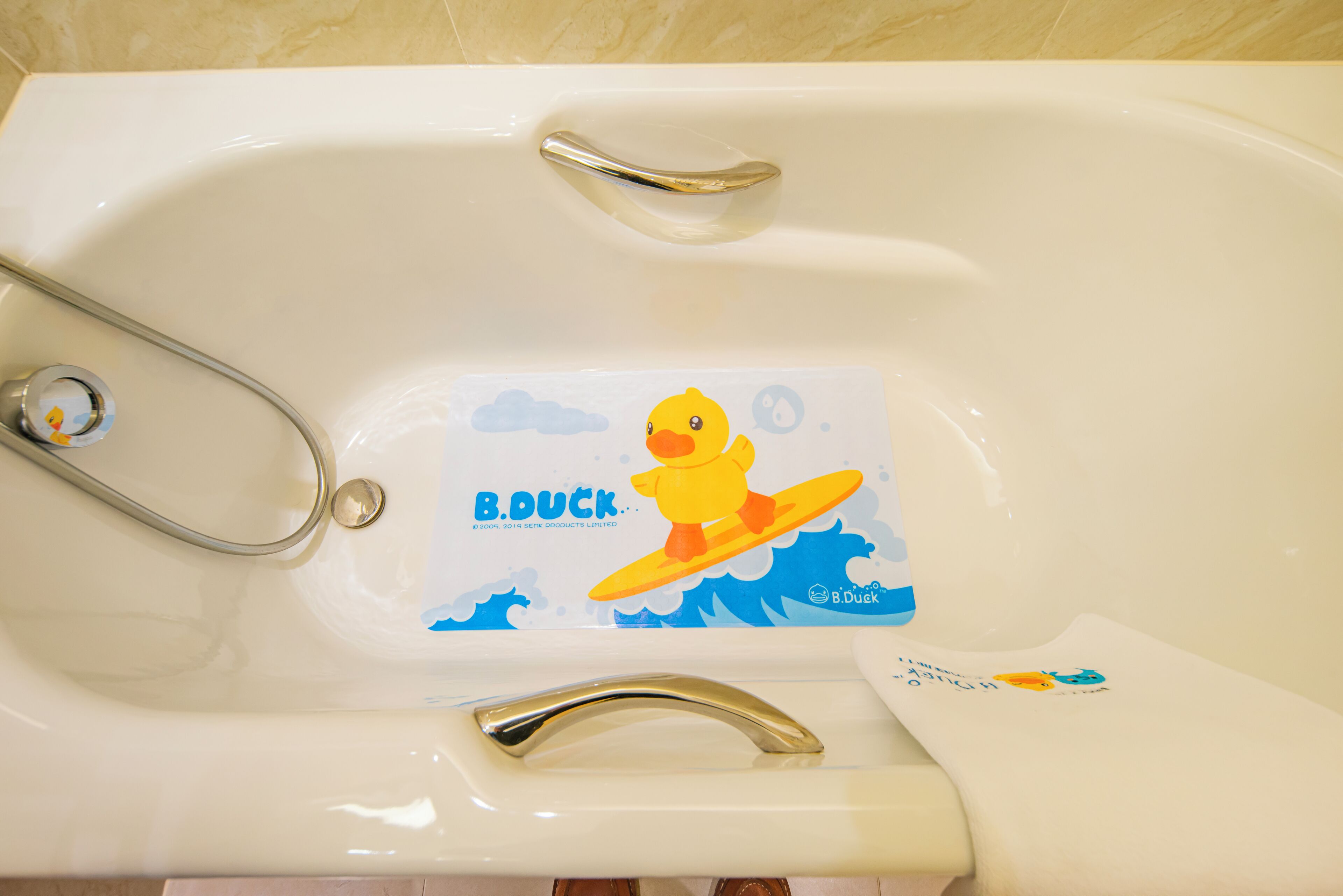 superior room, 1 king bed | bathroom | free toiletries, hair dryer, bathrobes, slippers