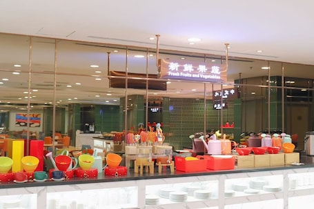 Restaurante. JEN Shenyang by Shangri-La