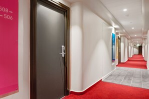 Handrails in hallways