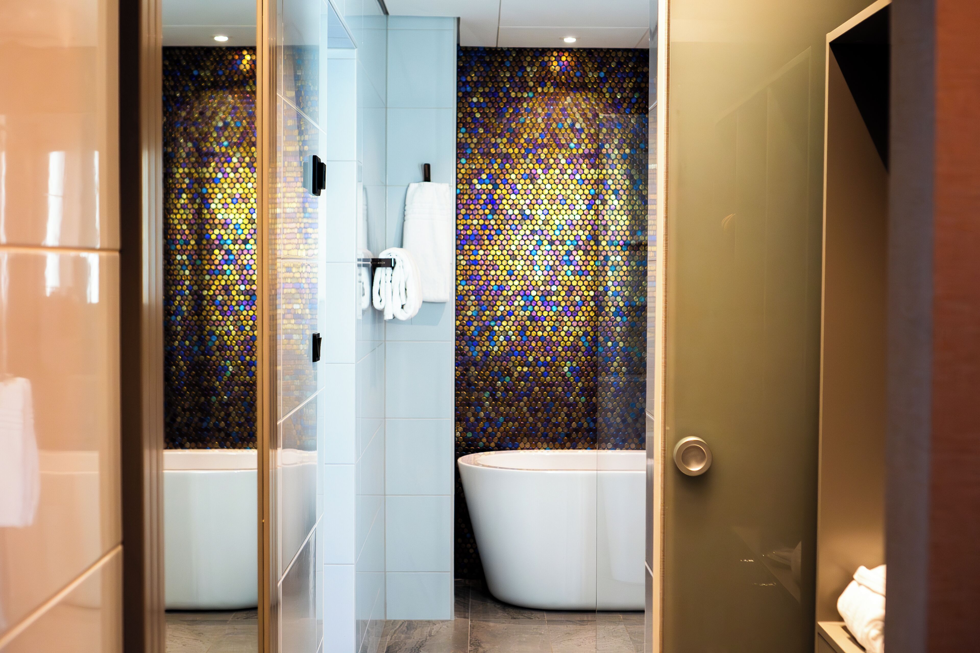 suite | bathroom | eco-friendly toiletries, hair dryer, towels