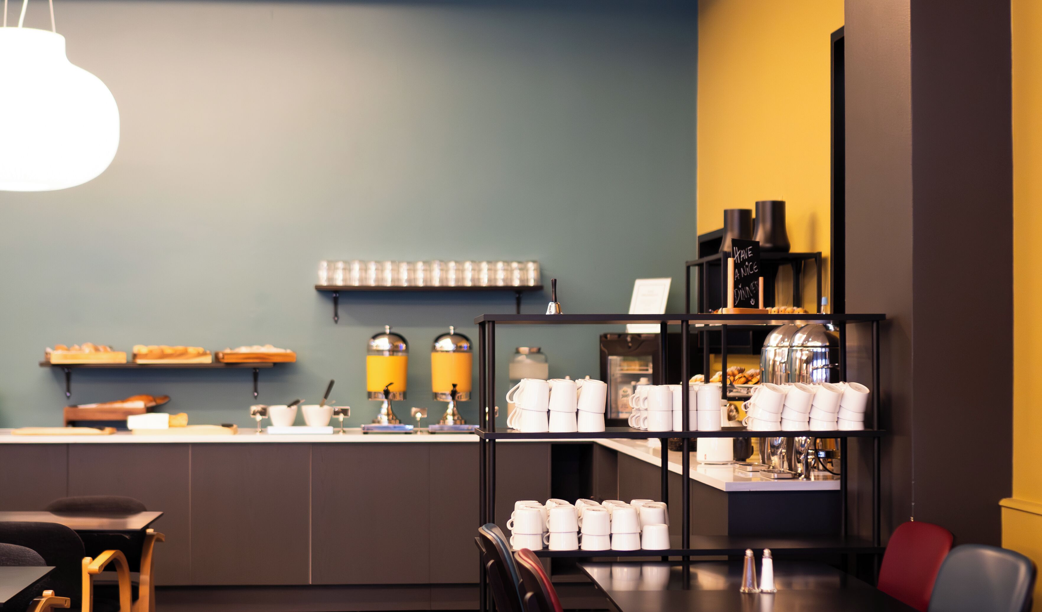 daily buffet breakfast (dkk 180 per person)