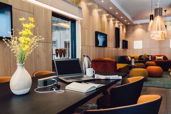 Lobby-Lounge