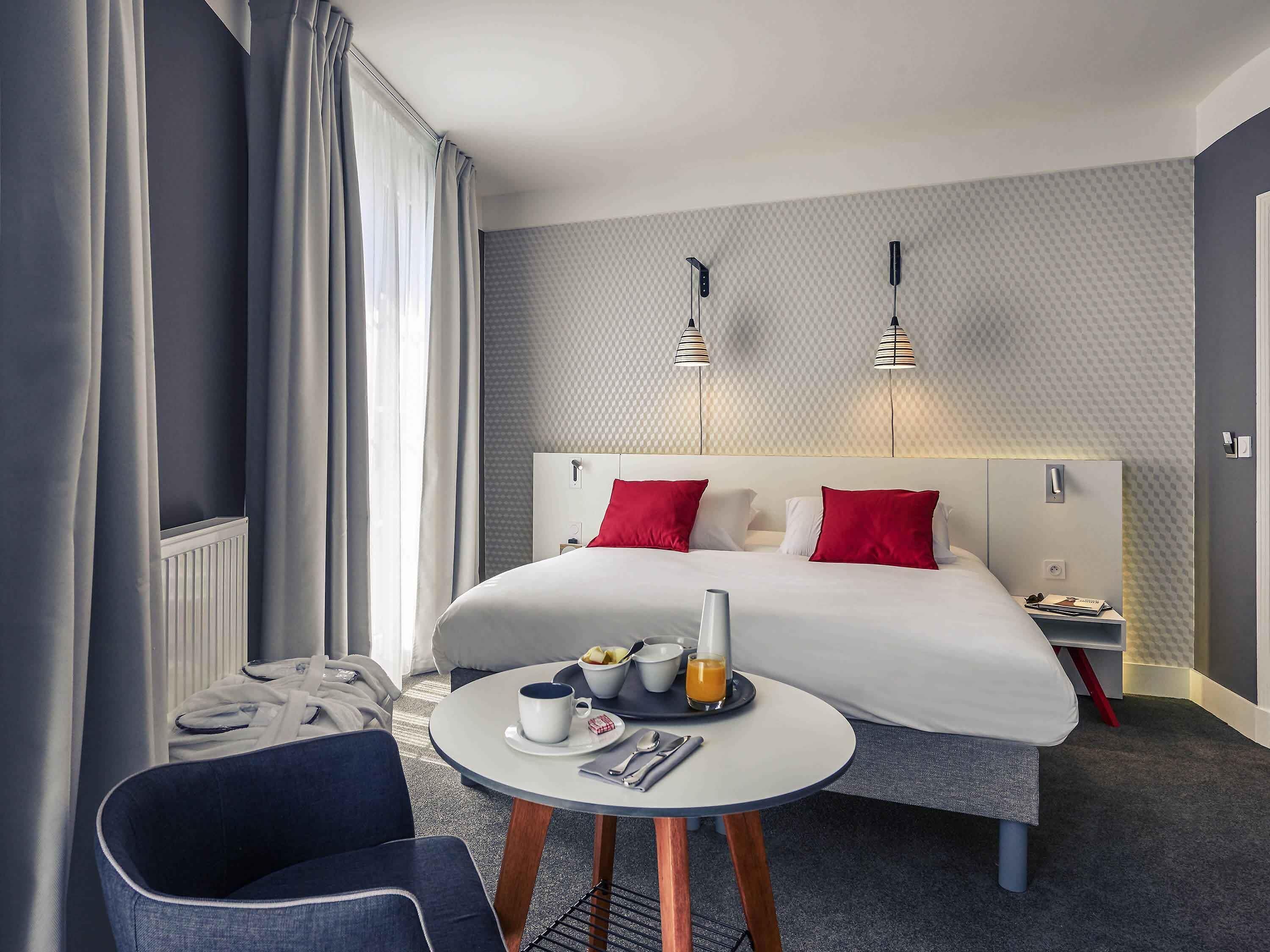 Privilege, Habitación, 1 cama doble | Minibar, caja fuerte, escritorio y sistema de insonorización