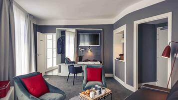 Suite, 1 Double Bed with Sofa bed