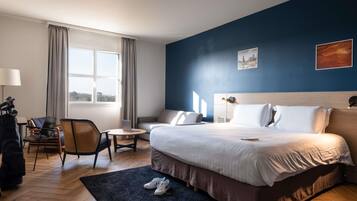 Privilege, Room, 1 Double Bed with Sofa bed | Premium bedding, in-room safe, desk, laptop workspace