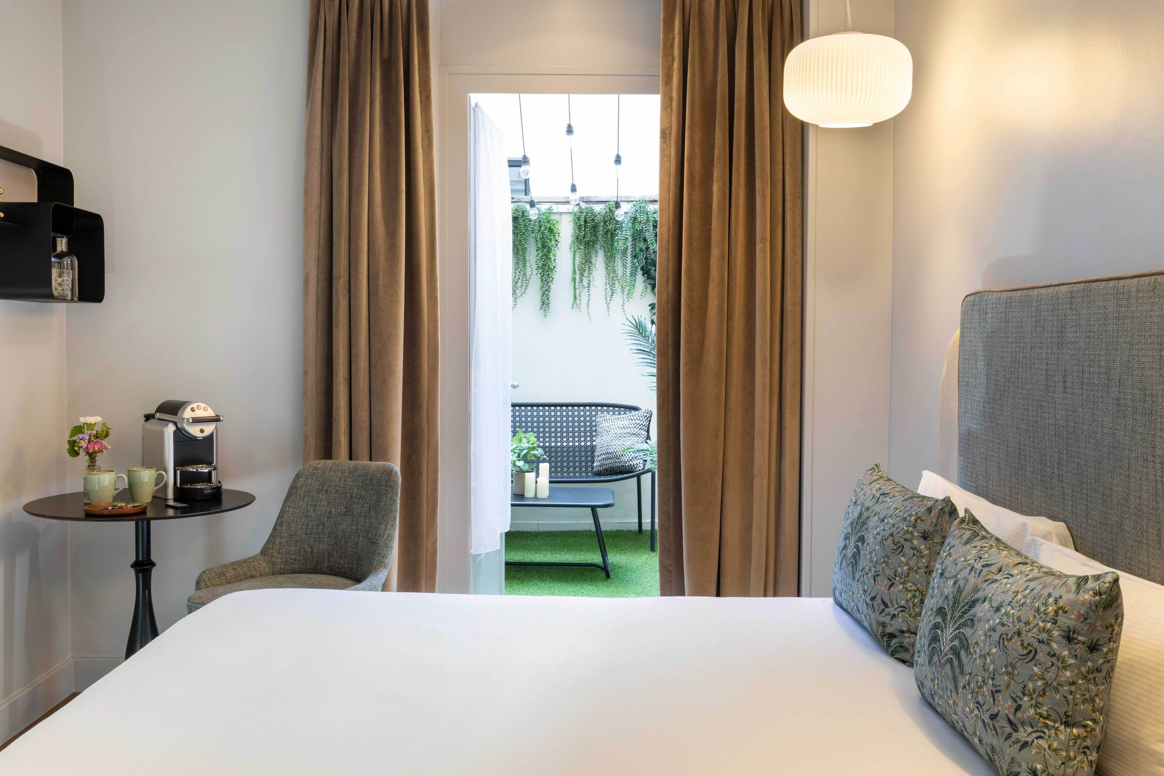 Superior Room, Terrace | Premium bedding, Select Comfort beds, in-room safe, desk