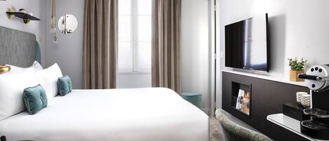 Superior Double or Twin Room, 1 Queen Bed | Premium bedding, Select Comfort beds, in-room safe, desk