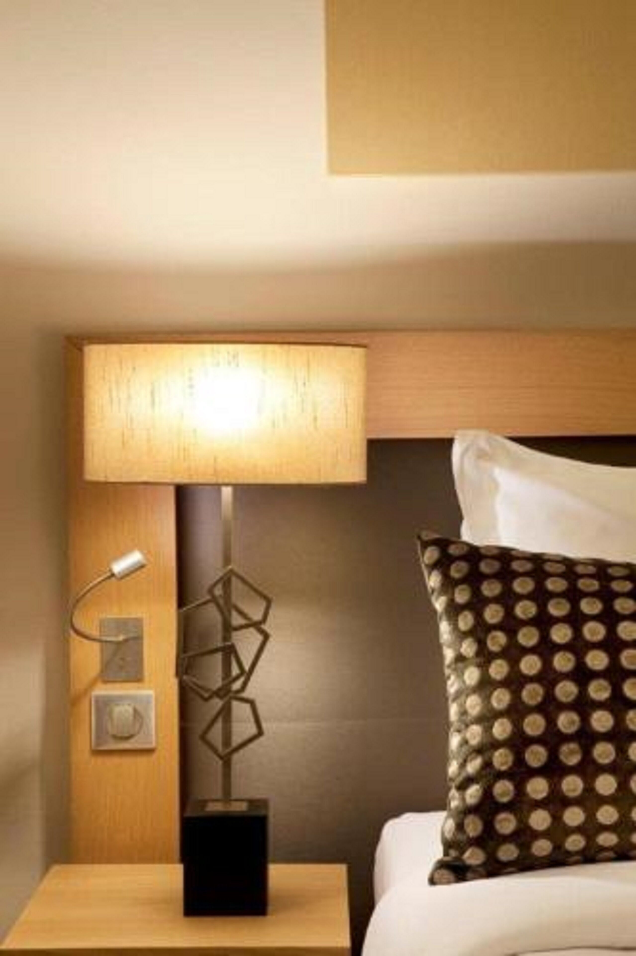 executive triple room | 1 bedroom, minibar, in-room safe, individually furnished