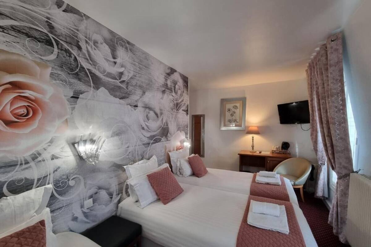 Triple Room | Premium bedding, minibar, desk