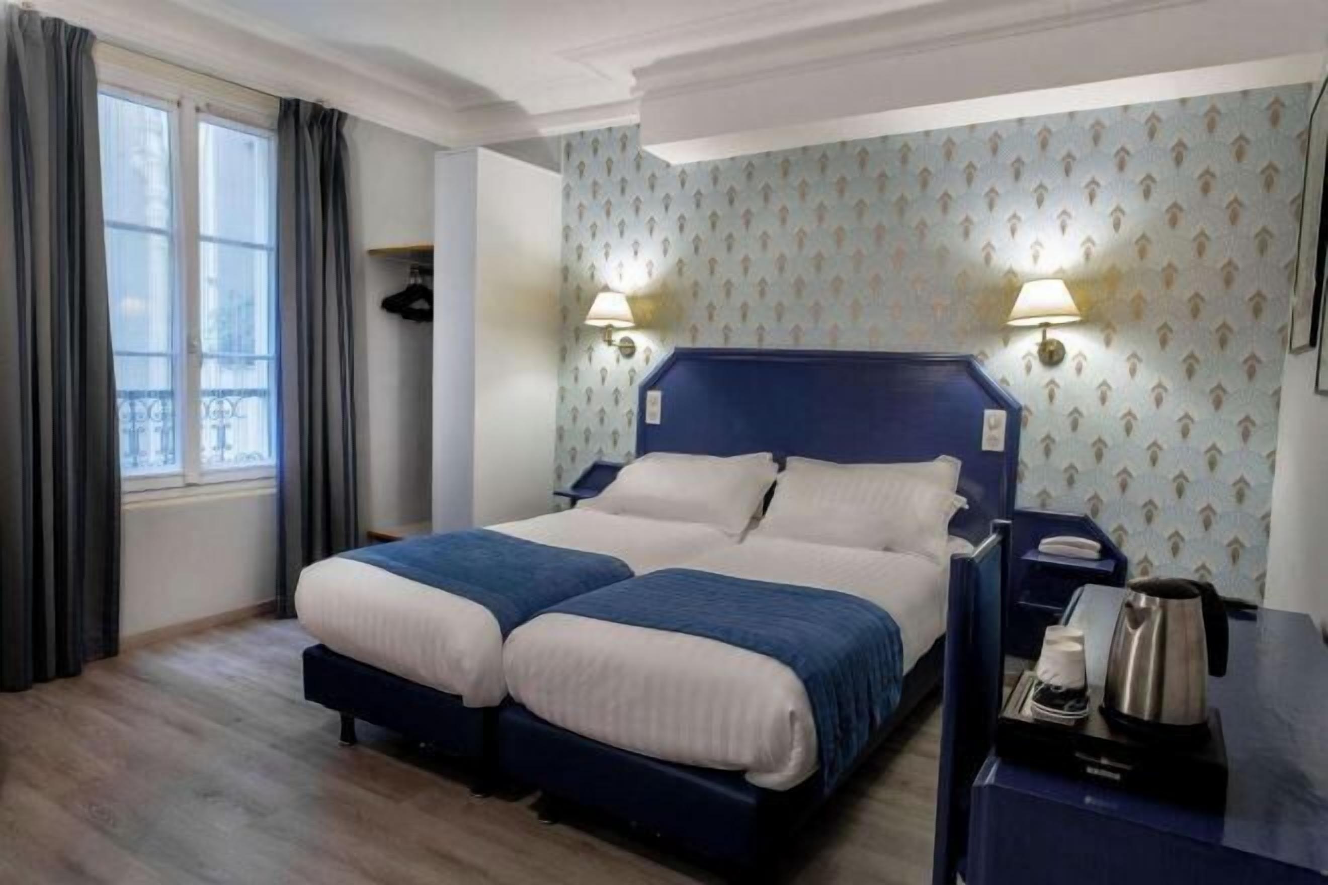 In-room safe, desk, iron/ironing board, free WiFi