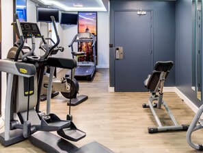 Fitness facility - Novotel Paris 14 Porte d'Orléans (Paris)