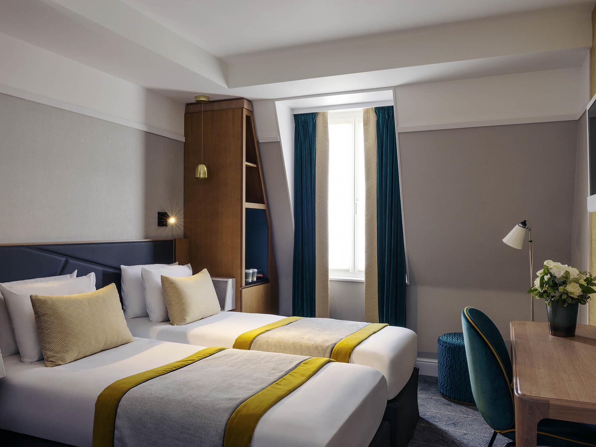 Minibar, coffres-forts dans les chambres, bureau, chambres insonorisées
