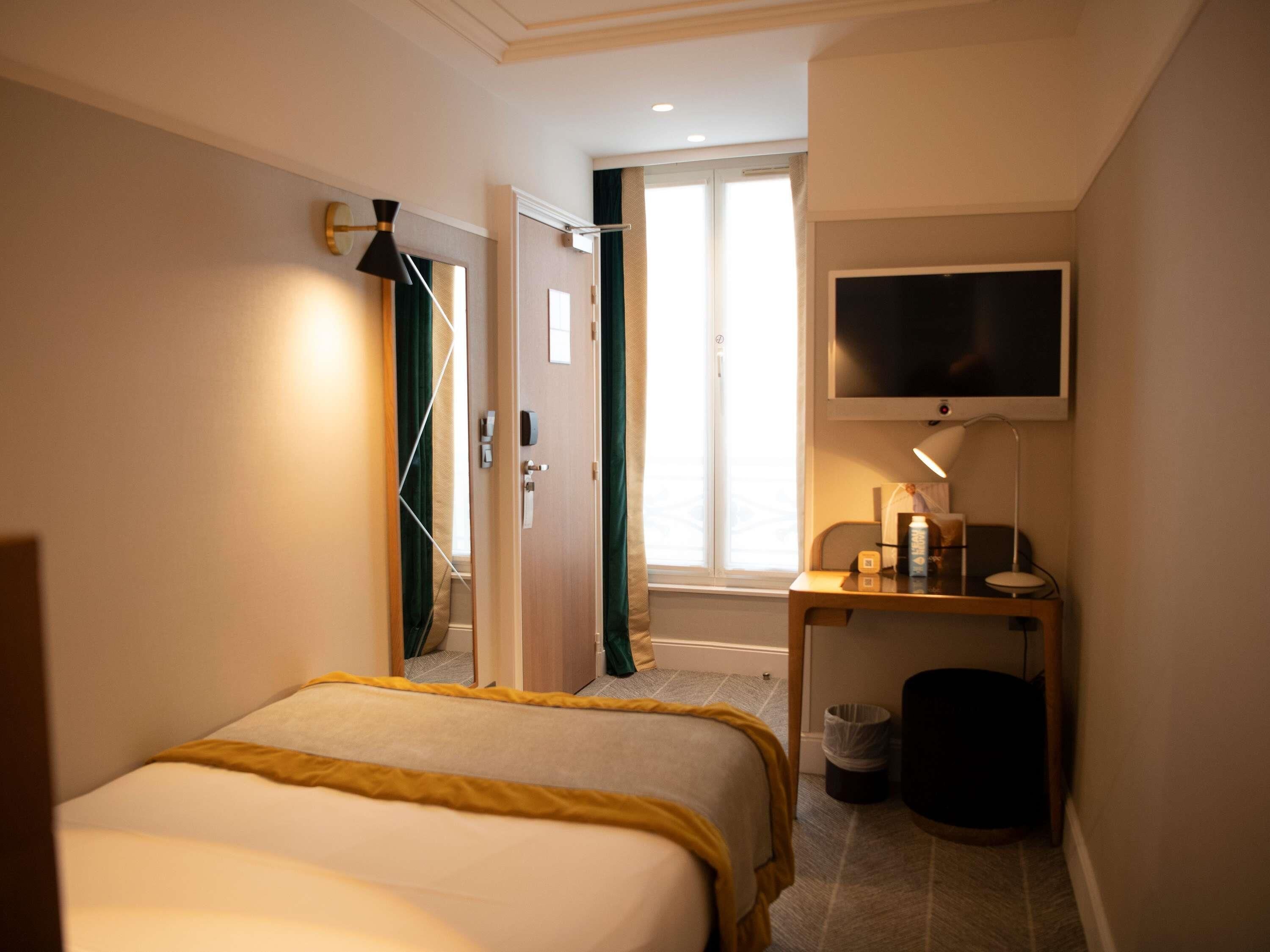 Camera Classic, 1 letto singolo | Minibar, una cassaforte in camera, una scrivania, insonorizzazione