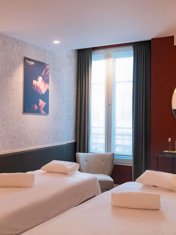 Couples treatment room(s), steam room, deep-tissue massages, facials