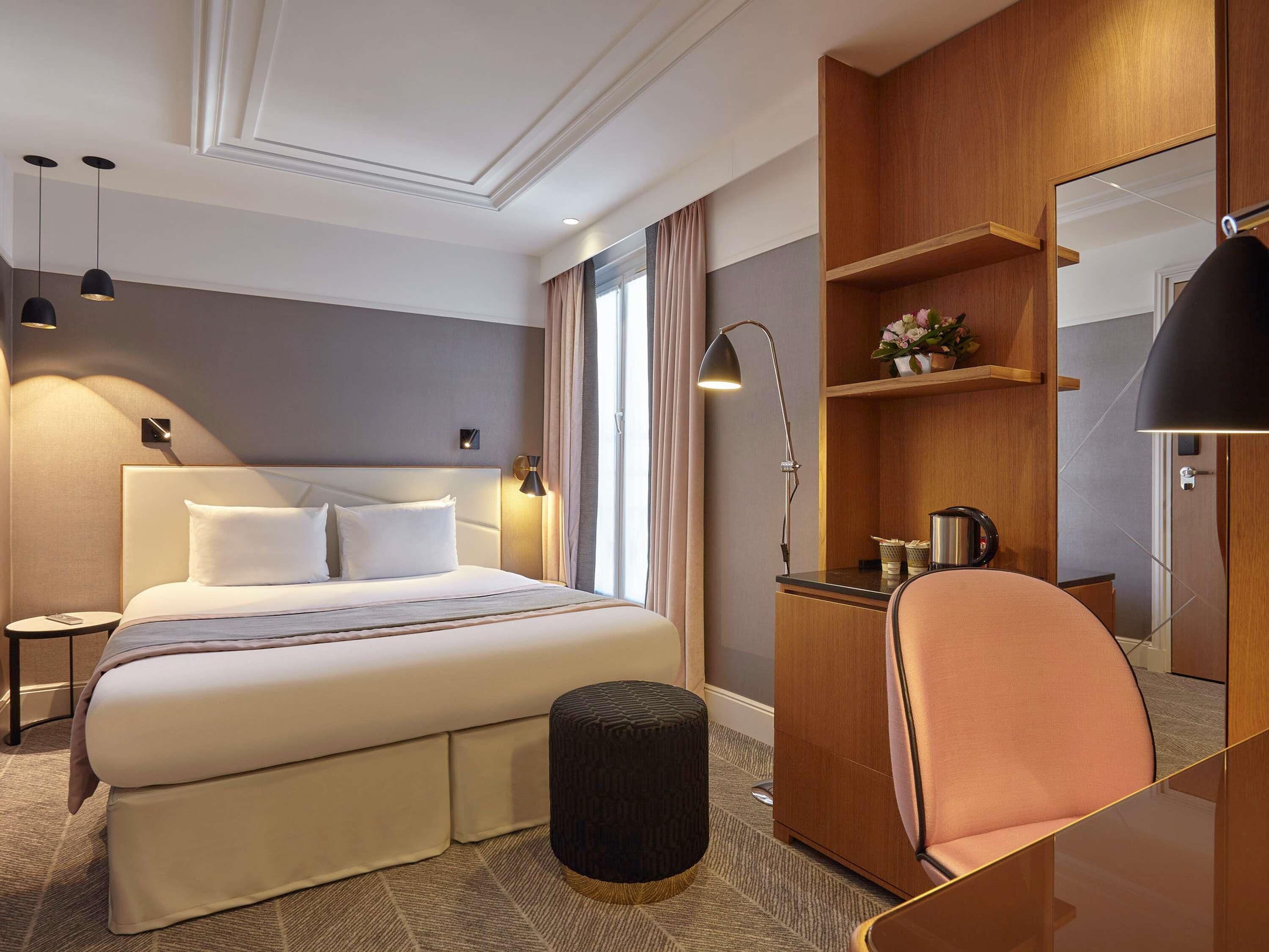 Minibar, coffres-forts dans les chambres, bureau, chambres insonorisées