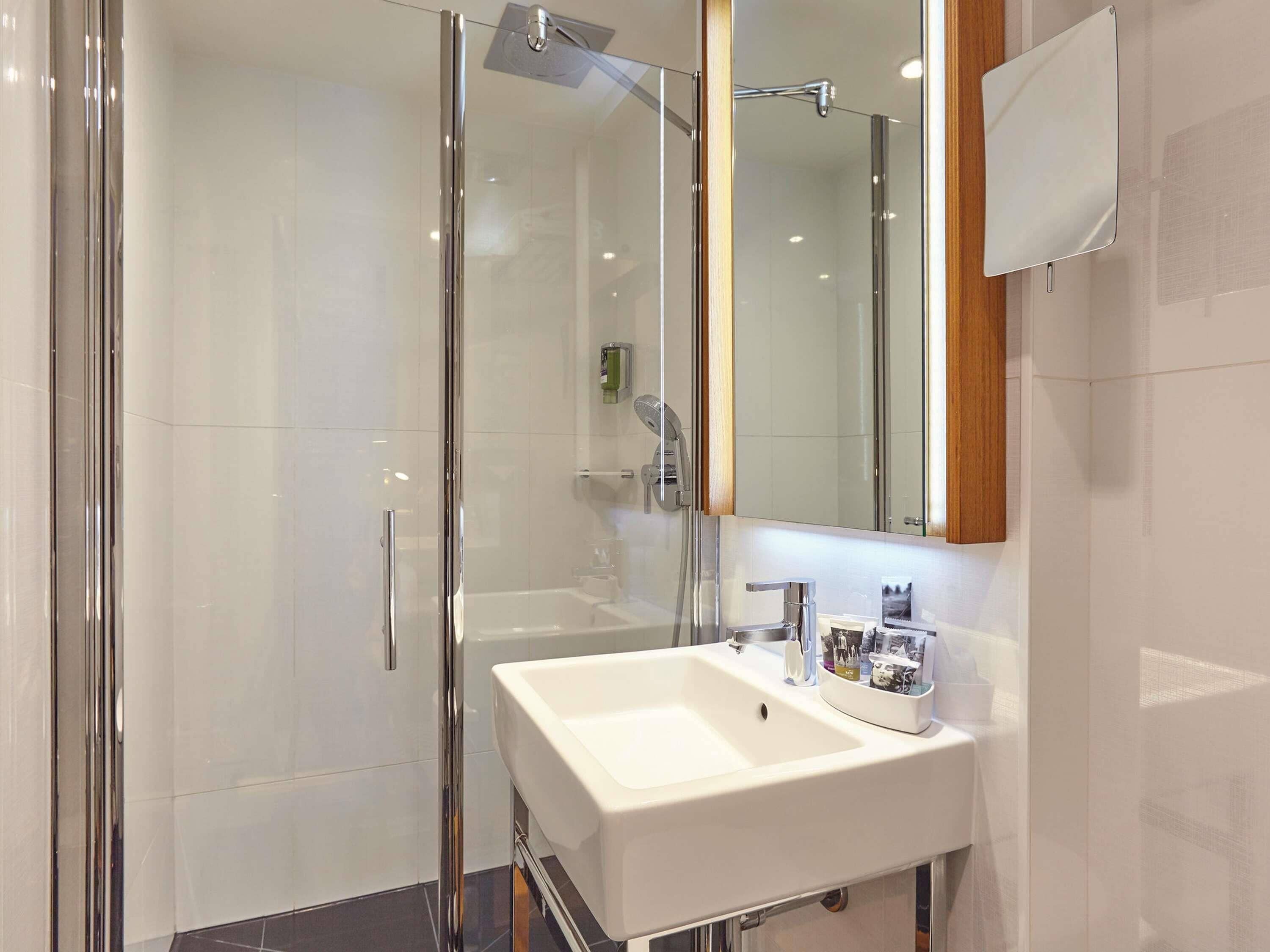 minibar, in-room safe, desk, soundproofing