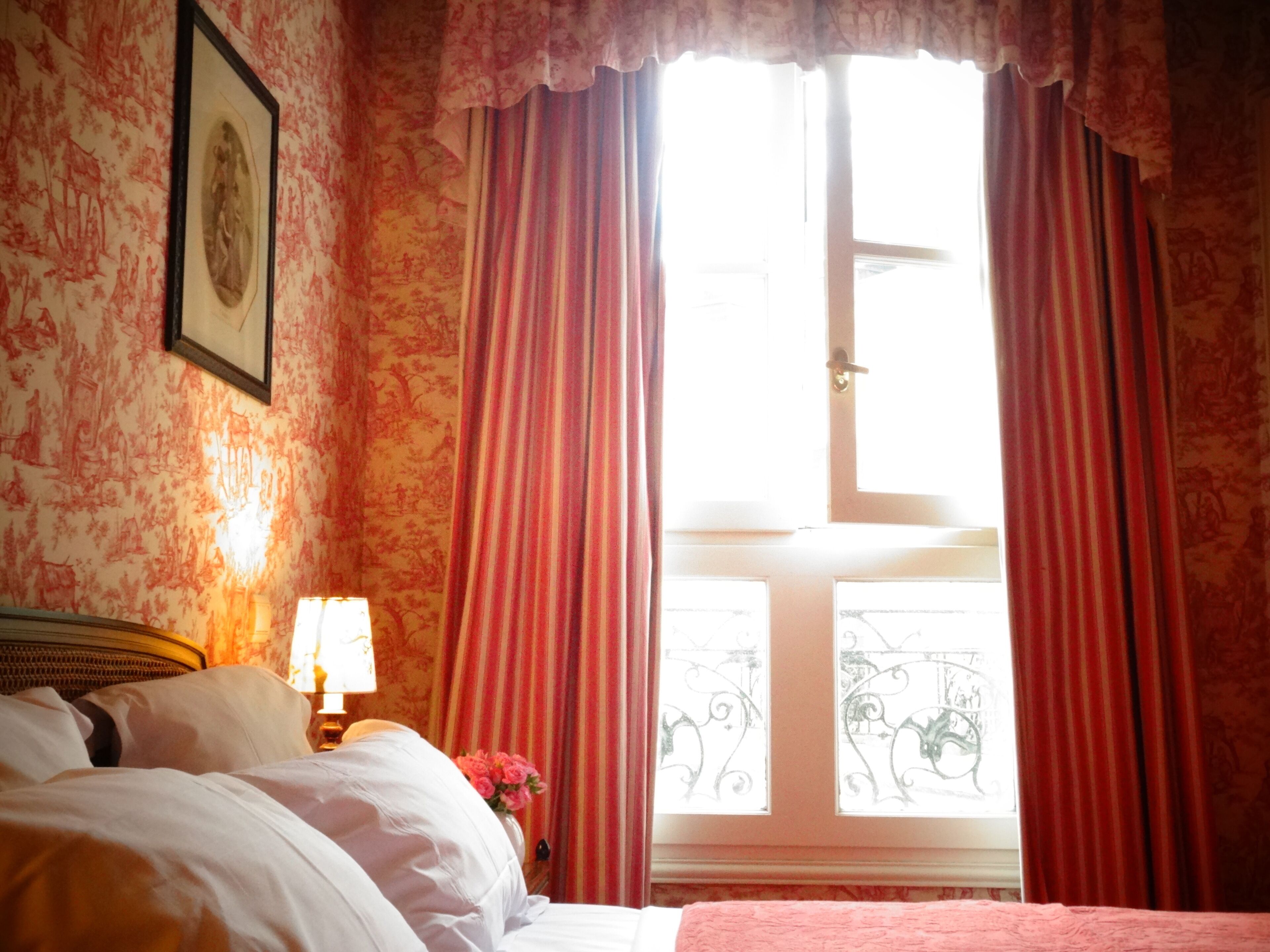 Premium bedding, minibar, in-room safe, laptop workspace