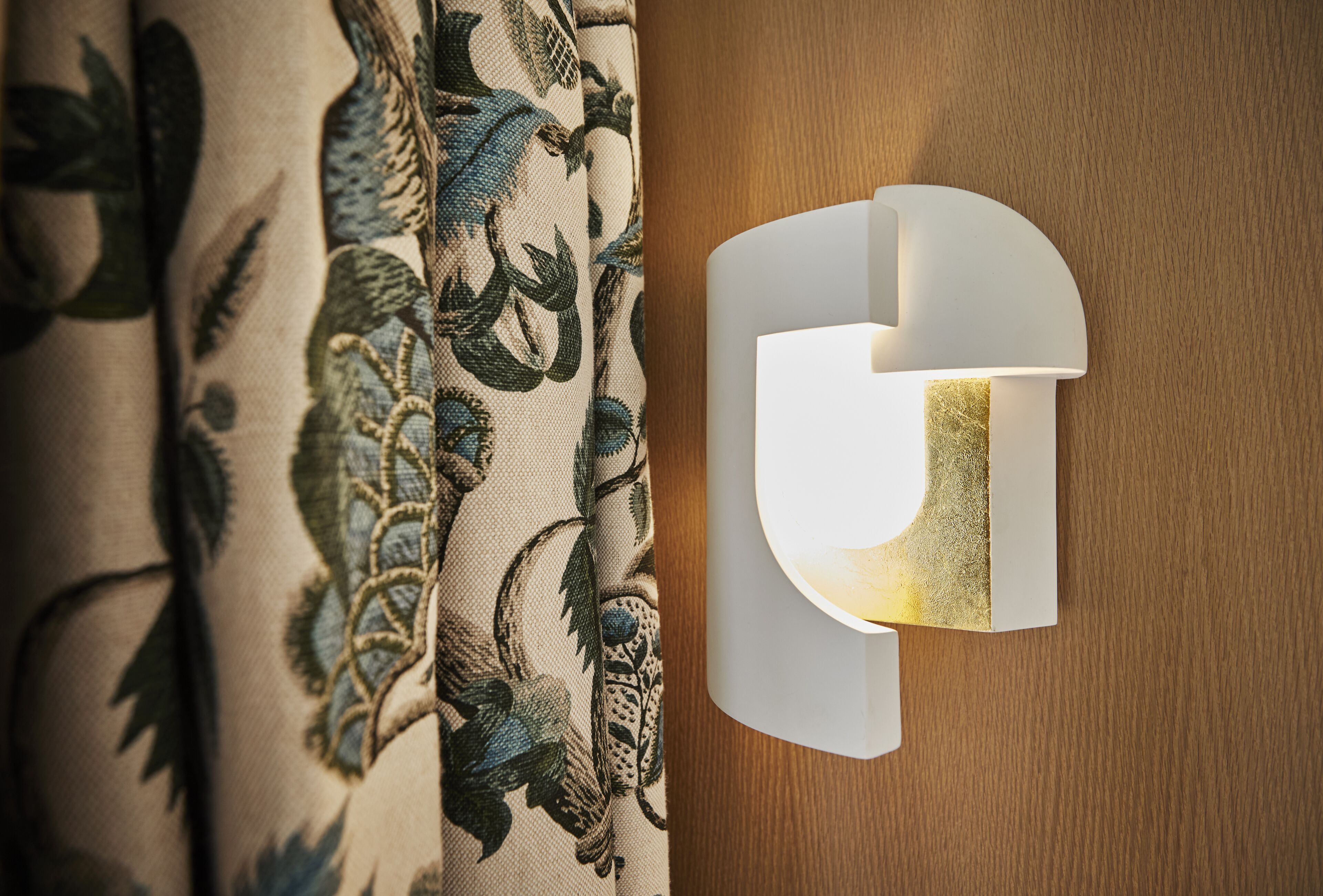 1 bedroom, in-room safe, blackout curtains, soundproofing