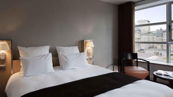 Literie de qualité supérieure, surmatelas, minibar