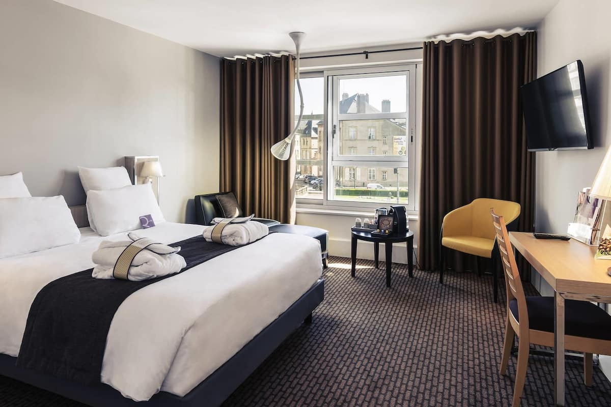 Privilege, Habitación, 1 cama matrimonial | Ropa de cama de alta calidad, camas con pillow-top y minibar