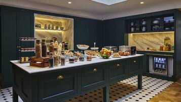 Daily buffet breakfast for a fee