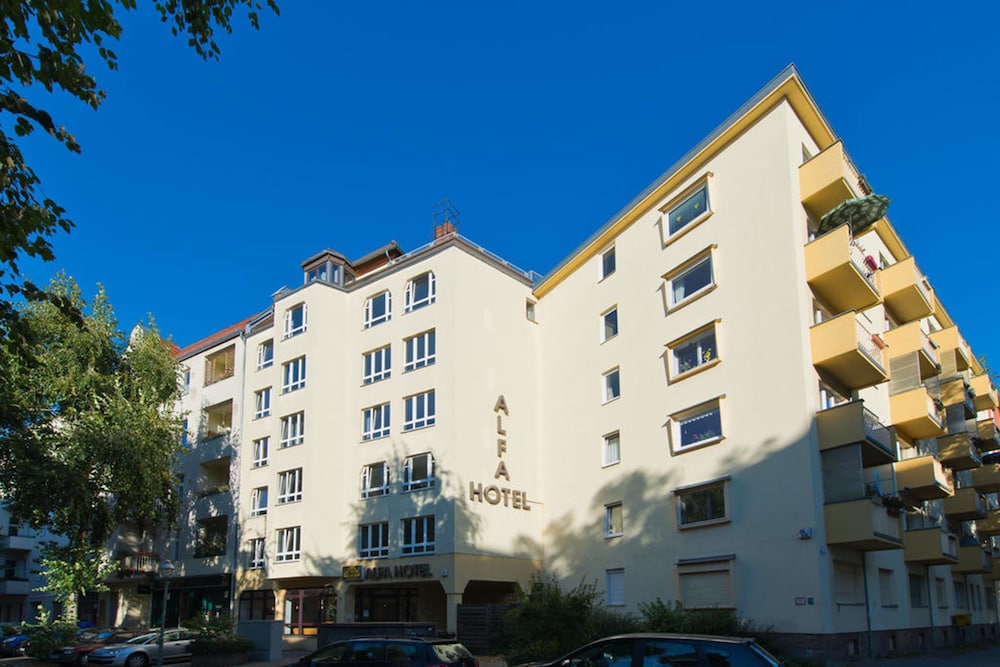 Alfa Hotel