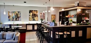 酒吧（店内）