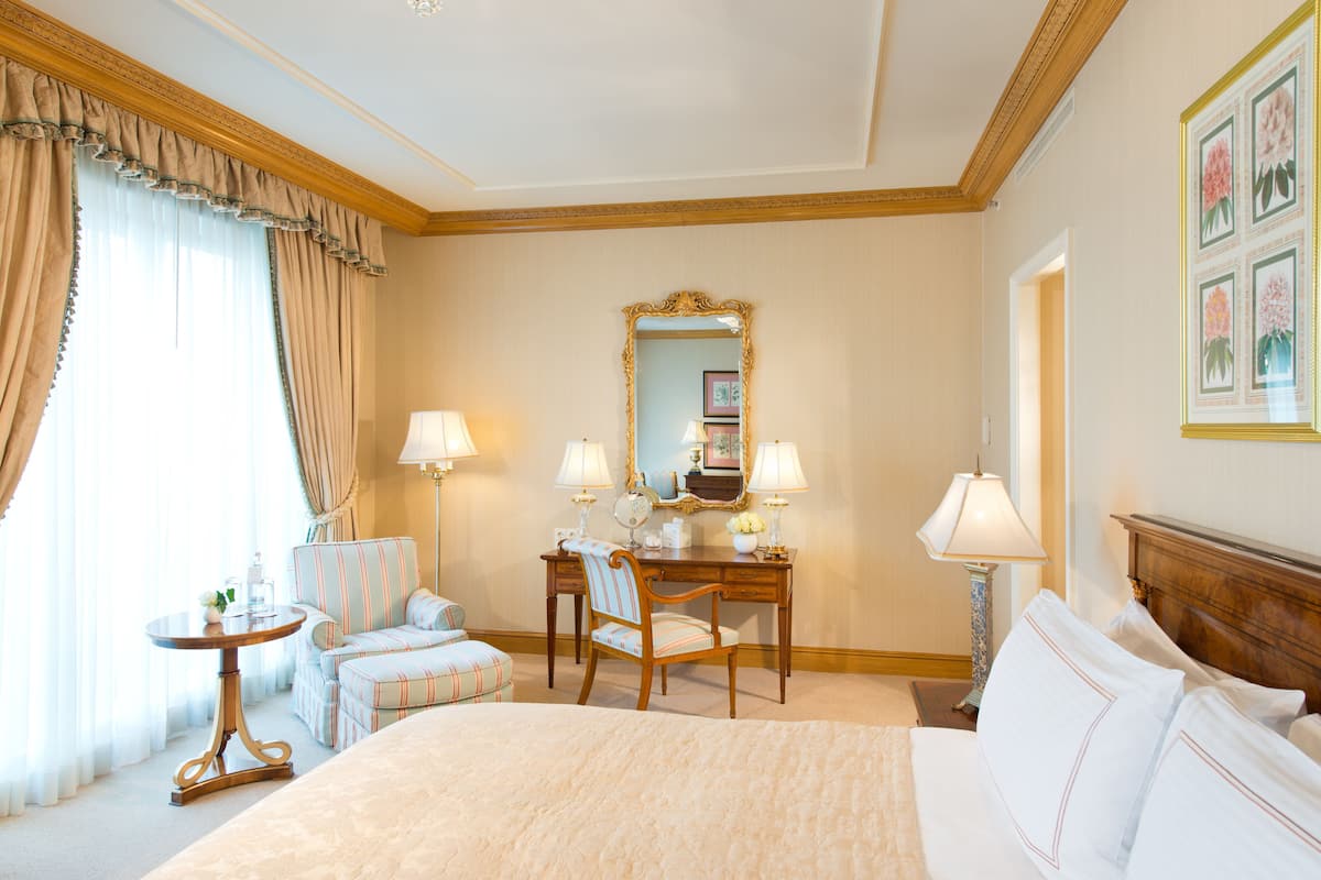 egyptian cotton sheets, premium bedding, down duvets, memory-foam beds