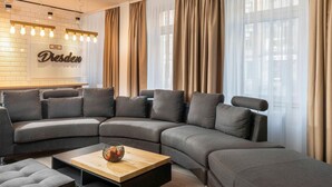 Bar (on property) - Ibis Styles Dresden Neustadt (Dresden)