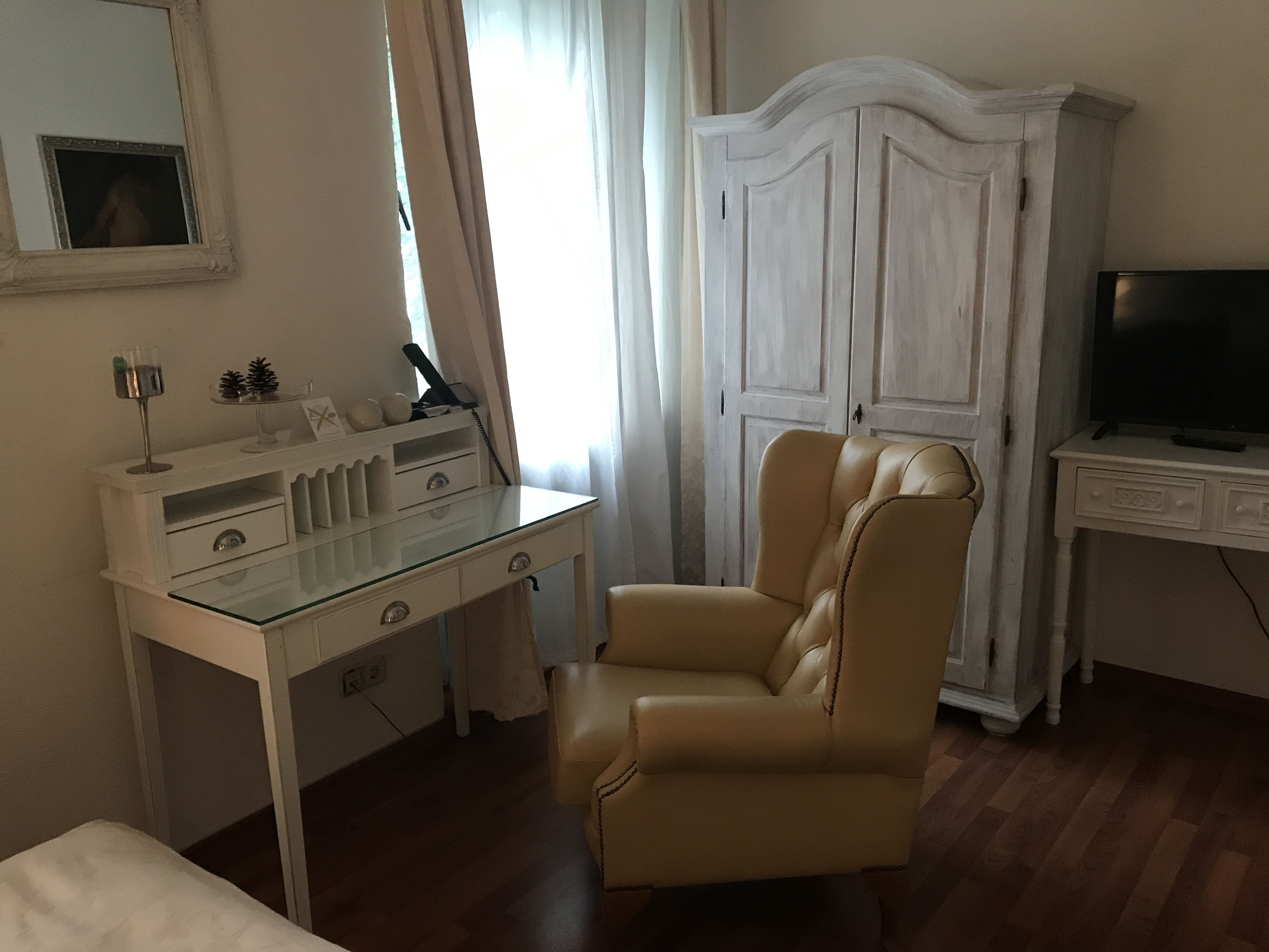 double room | in-room business centre